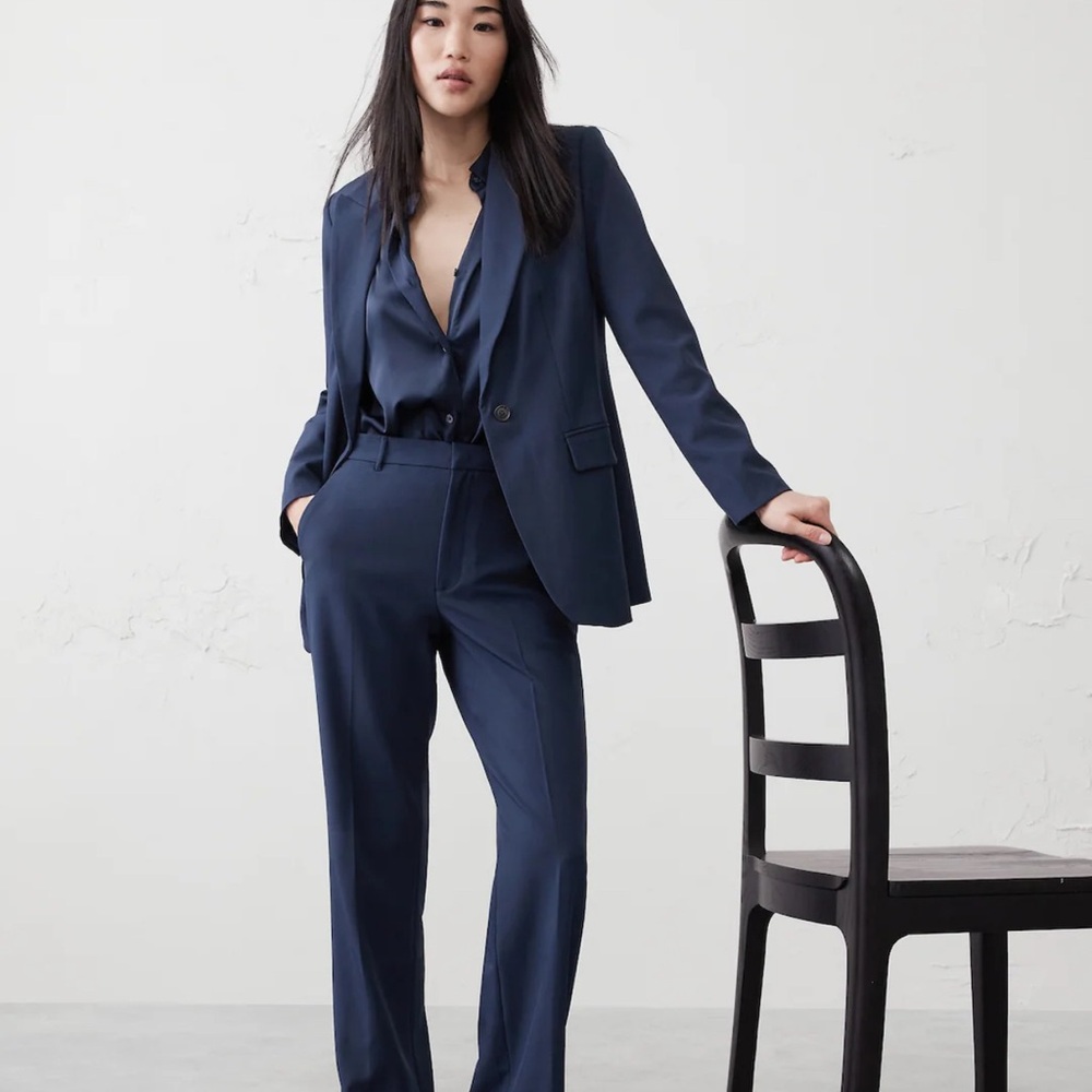 Banana Republic Long and Lean Navy Blazer